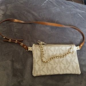 Mk small phanie pack